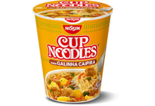 MASSA.NISSIN CUP NOODLES GALINHA CAIPIRA 69GR POTE MICROONDAS