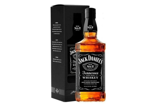 LT. WHISKY JACK DANIELS TRADICIONAL " 700ML "